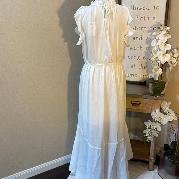 Ruffle High Neck Dress - Picture 2 of 7